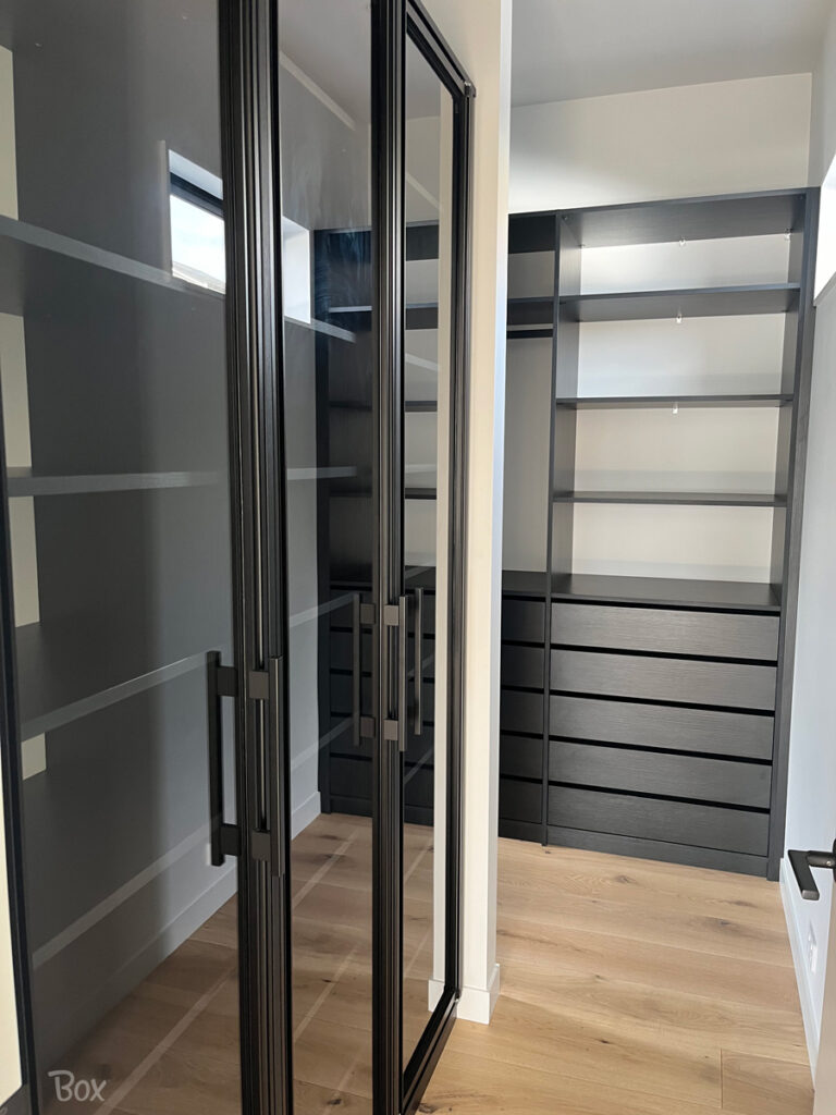 Maximising space with a cleverly designed wardrobe system